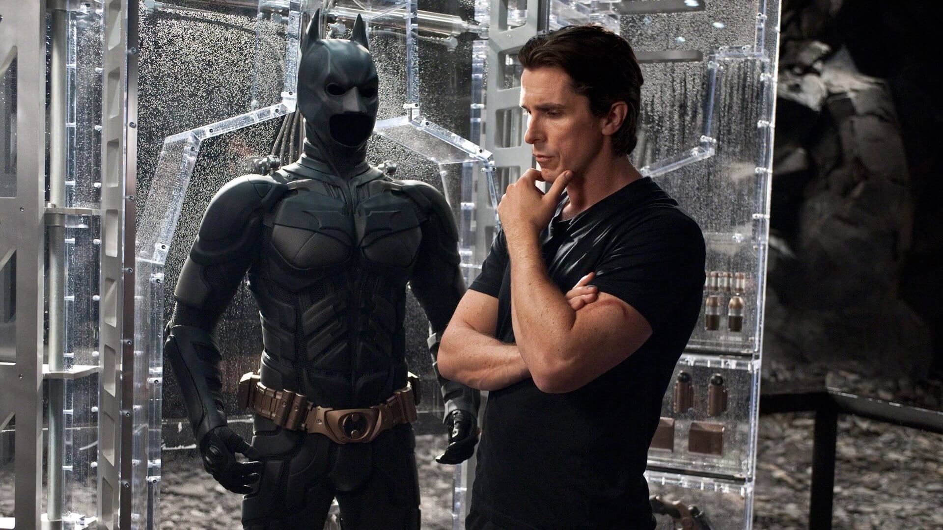 Christian Bale juga sukses menjadi sosok Bruce Wayne dalam trilogi film Batman